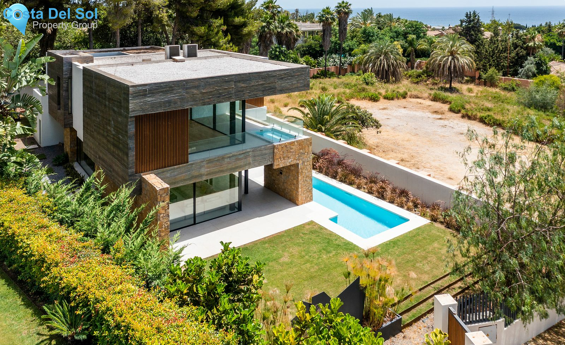 Detached Villa in The Golden Mile-1430721