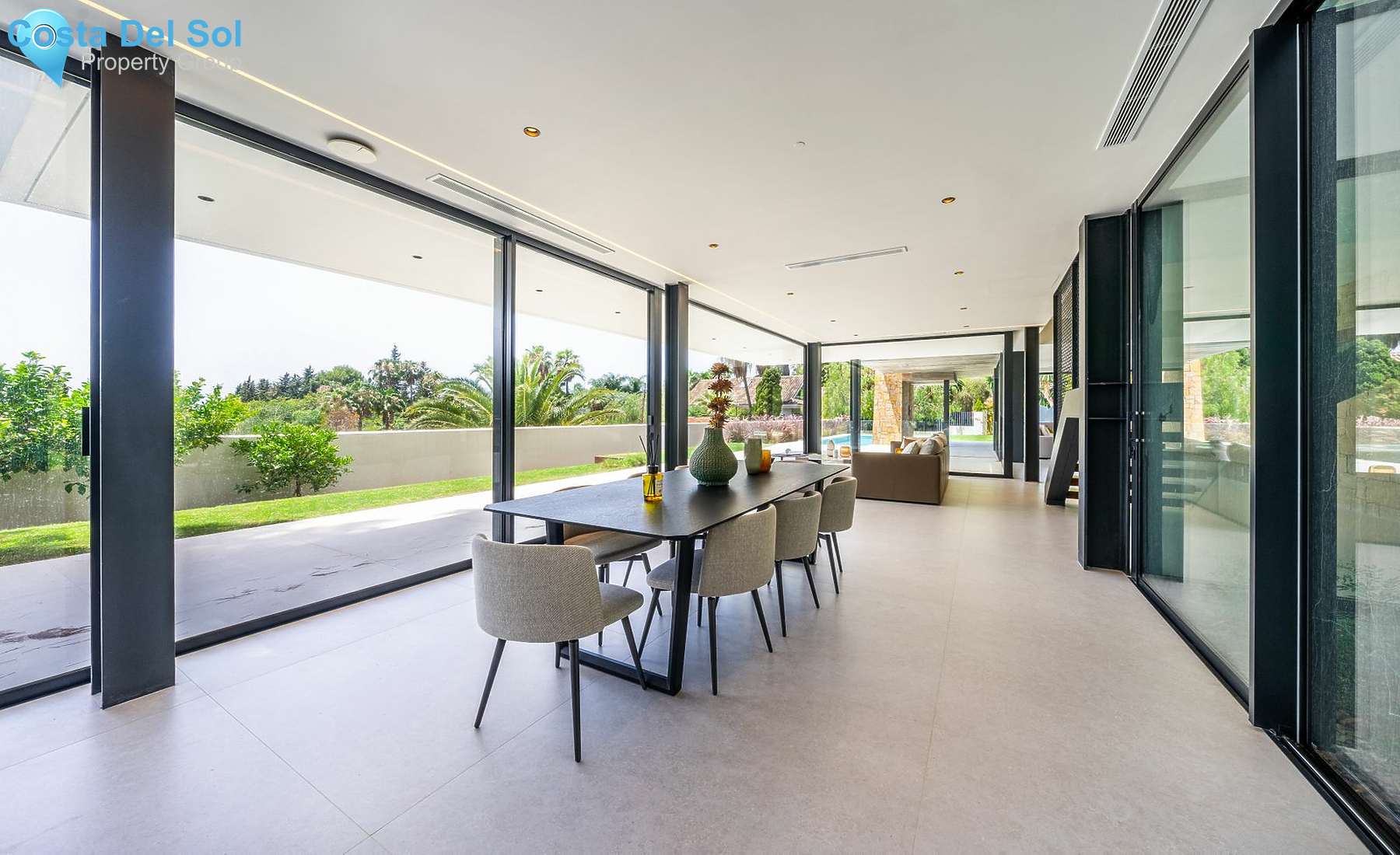 Detached Villa in The Golden Mile-1430710