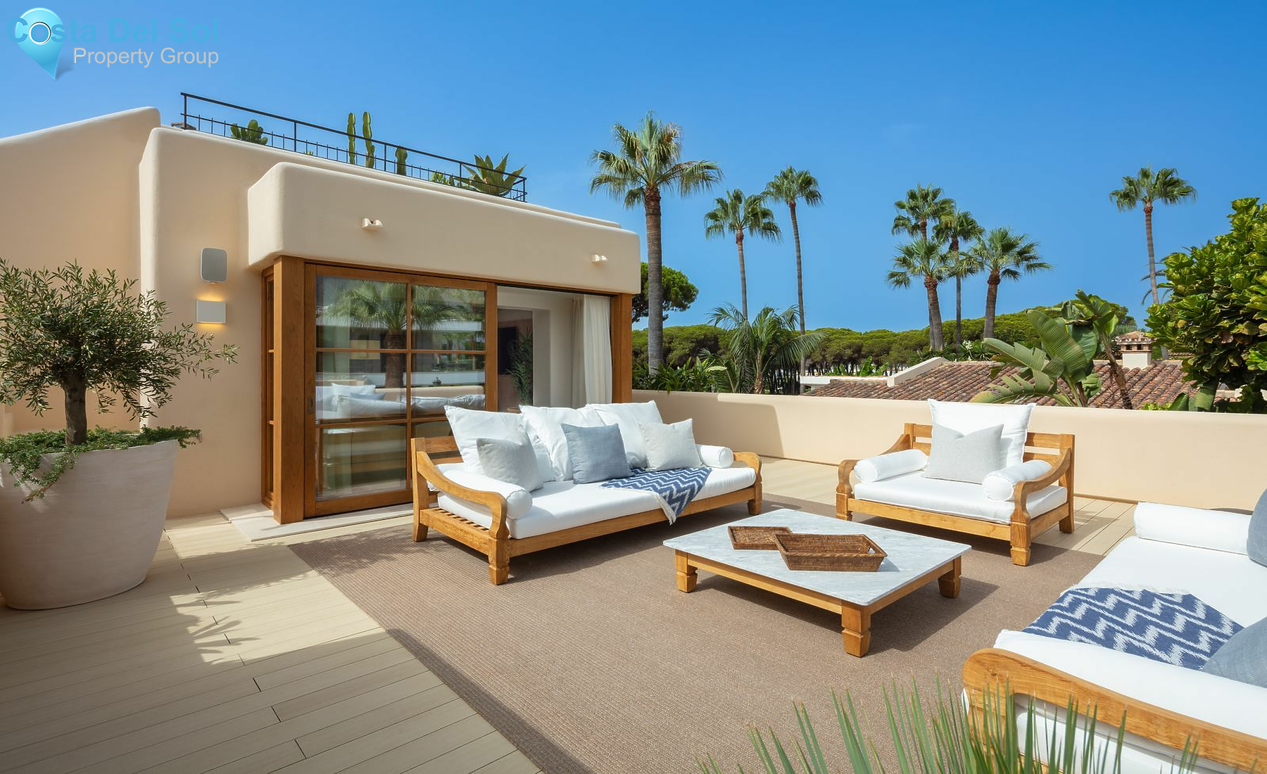 Detached Villa in The Golden Mile-1444121