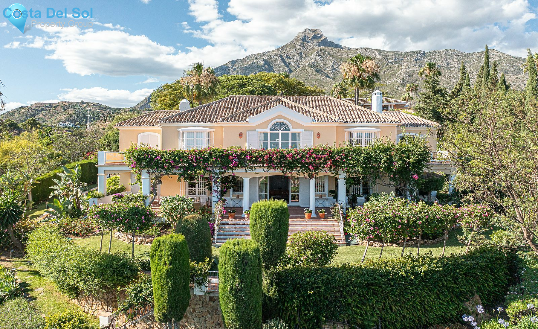 Detached Villa in The Golden Mile-1490295