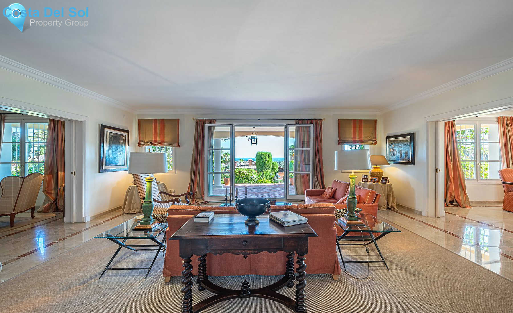 Detached Villa in The Golden Mile-1490301