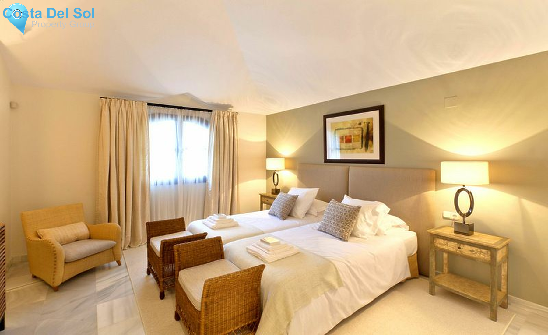 Detached Villa in The Golden Mile-1492413