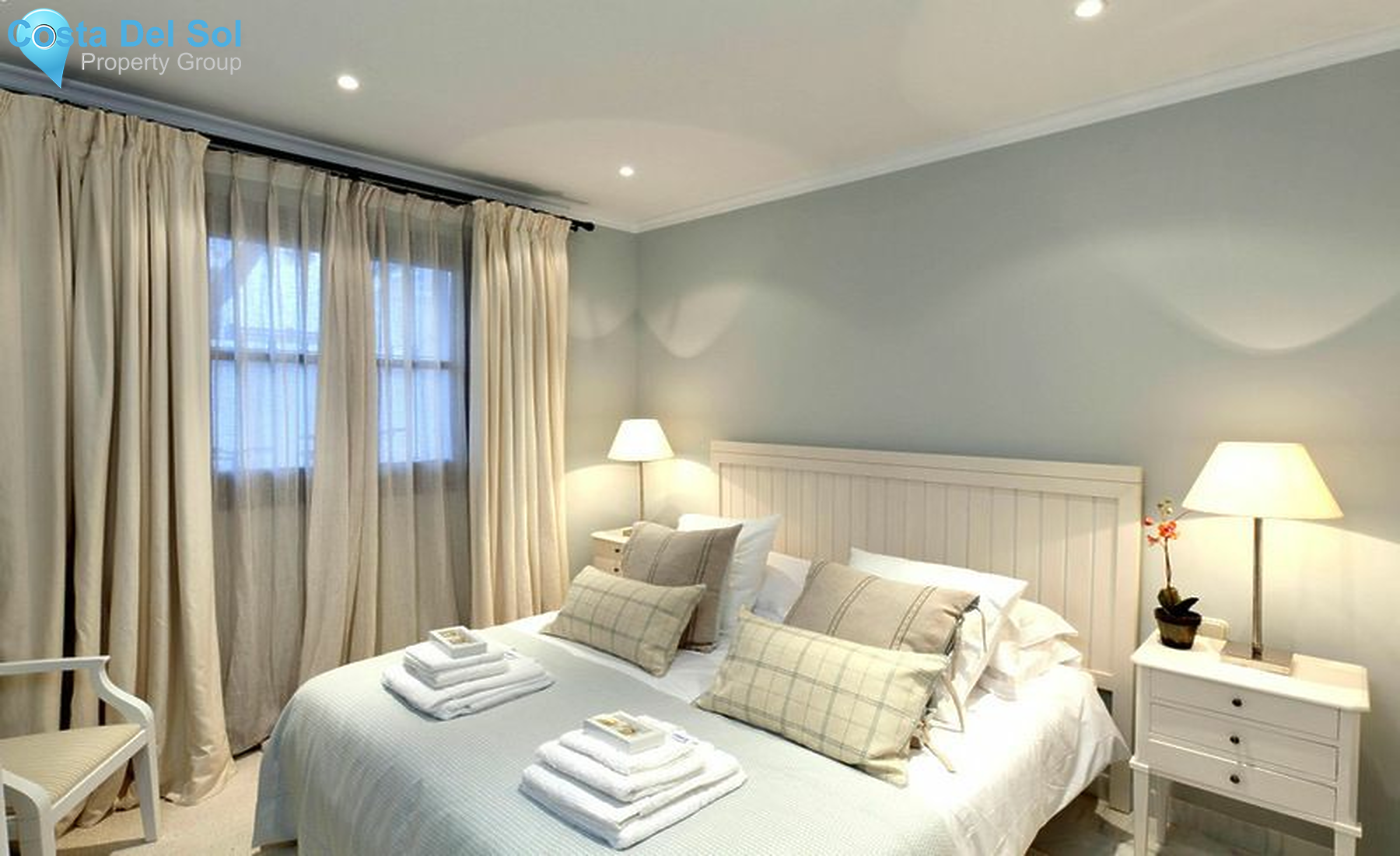 Detached Villa in The Golden Mile-1492414