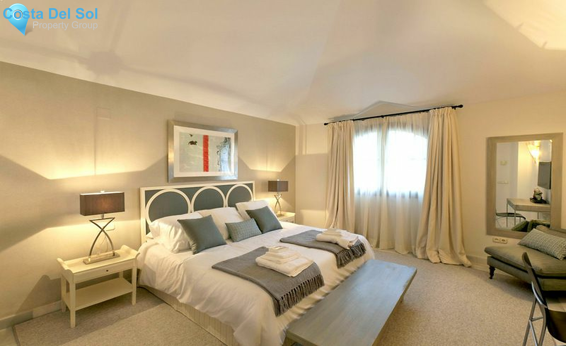 Detached Villa in The Golden Mile-1492415