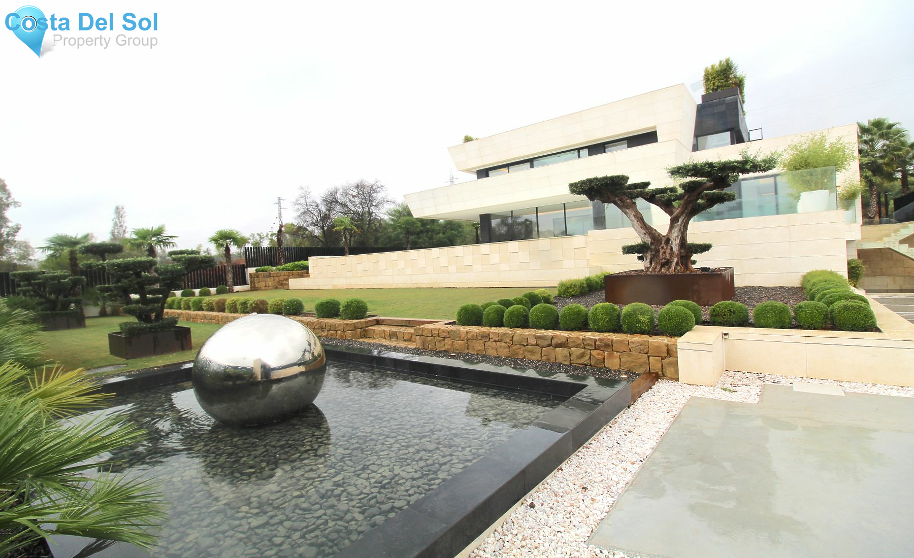 Detached Villa in The Golden Mile