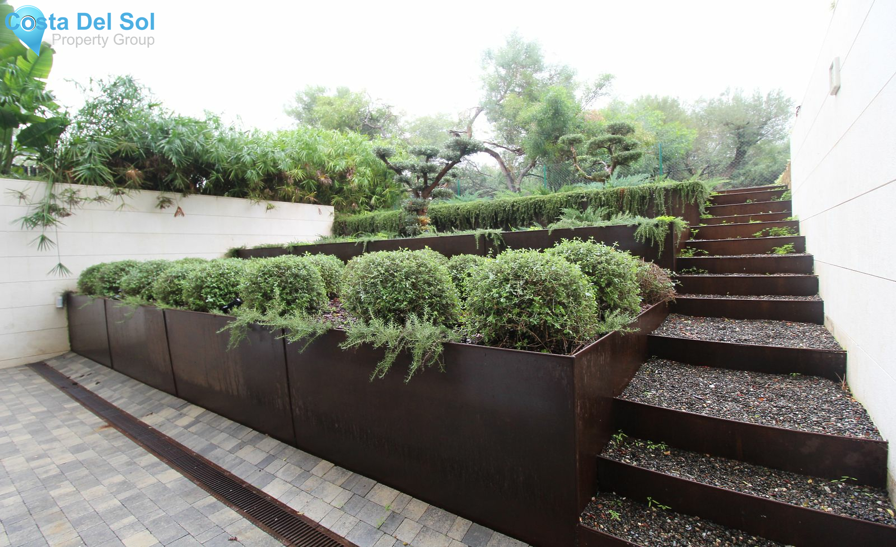 Detached Villa in The Golden Mile-1498439