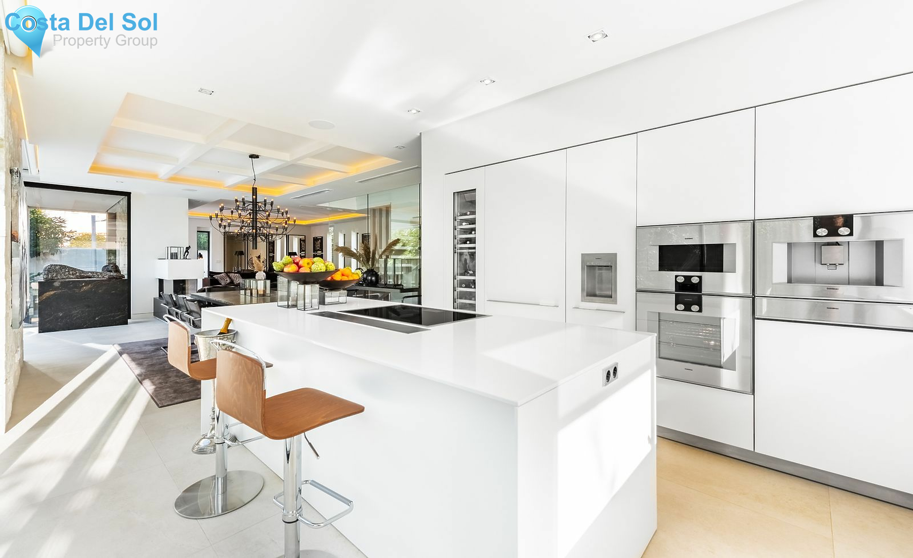 Detached Villa in The Golden Mile-1512704