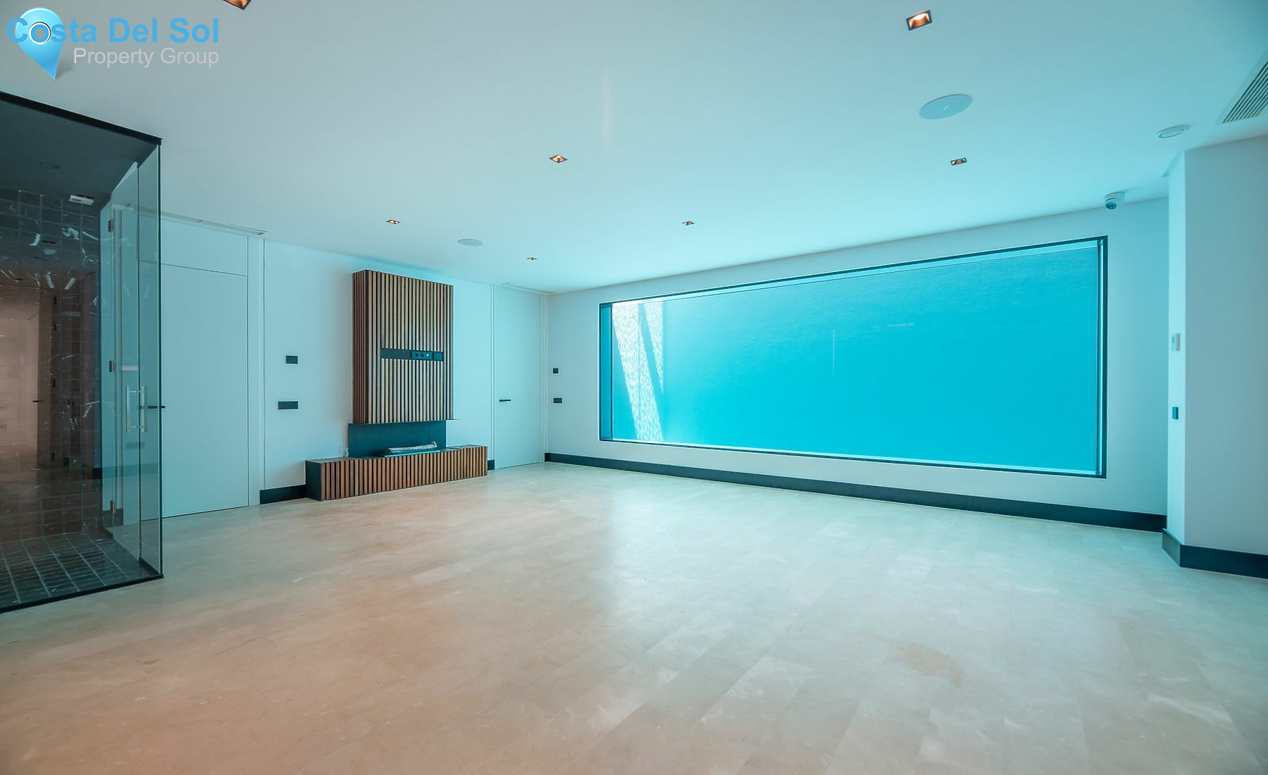 Detached Villa in The Golden Mile-1514604