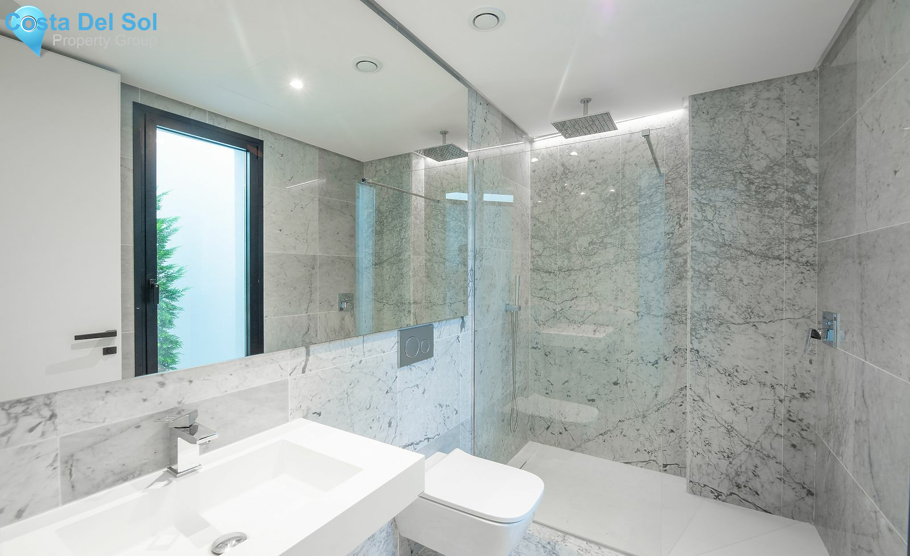 Detached Villa in The Golden Mile-1514598