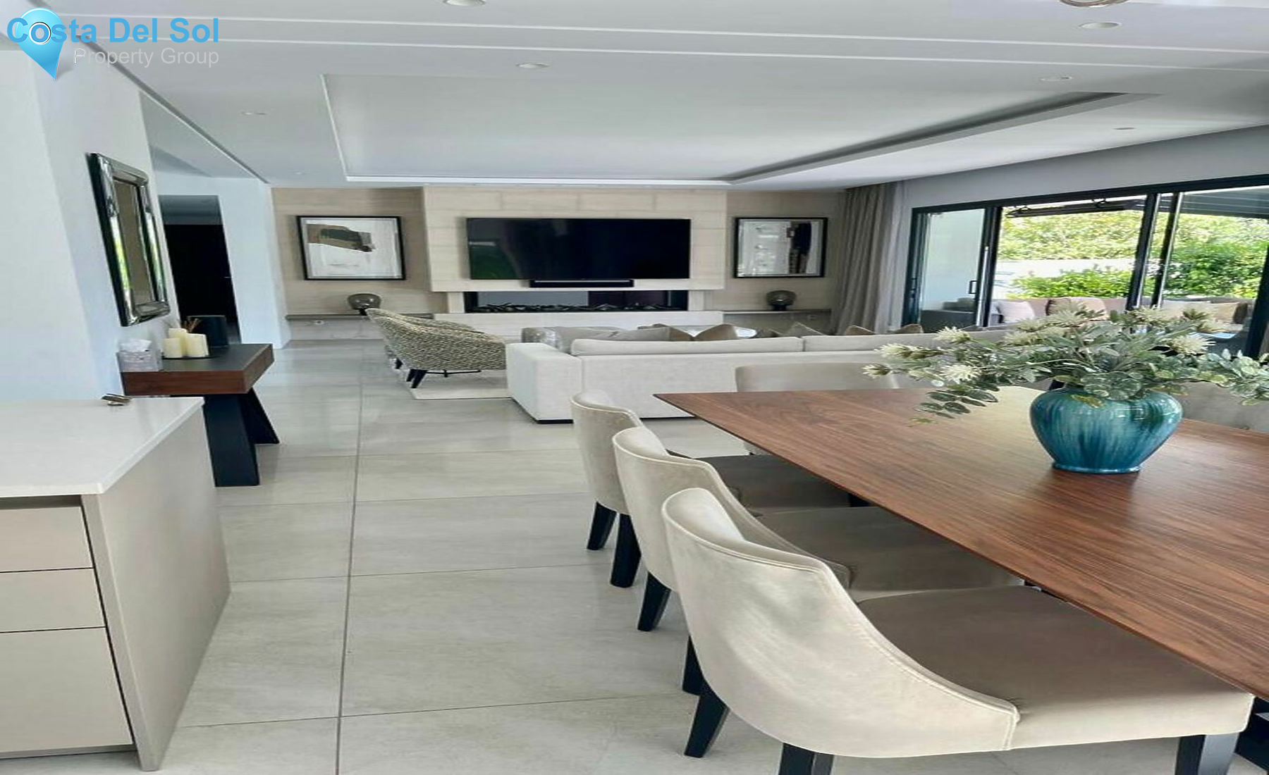 Detached Villa in The Golden Mile-1519536