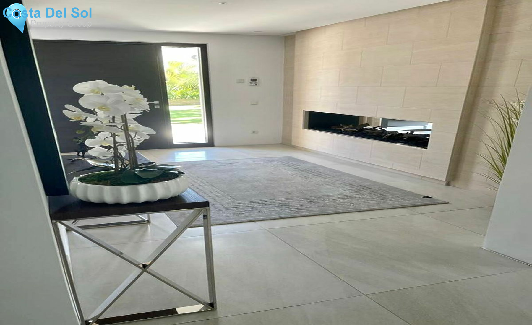 Detached Villa in The Golden Mile-1519537