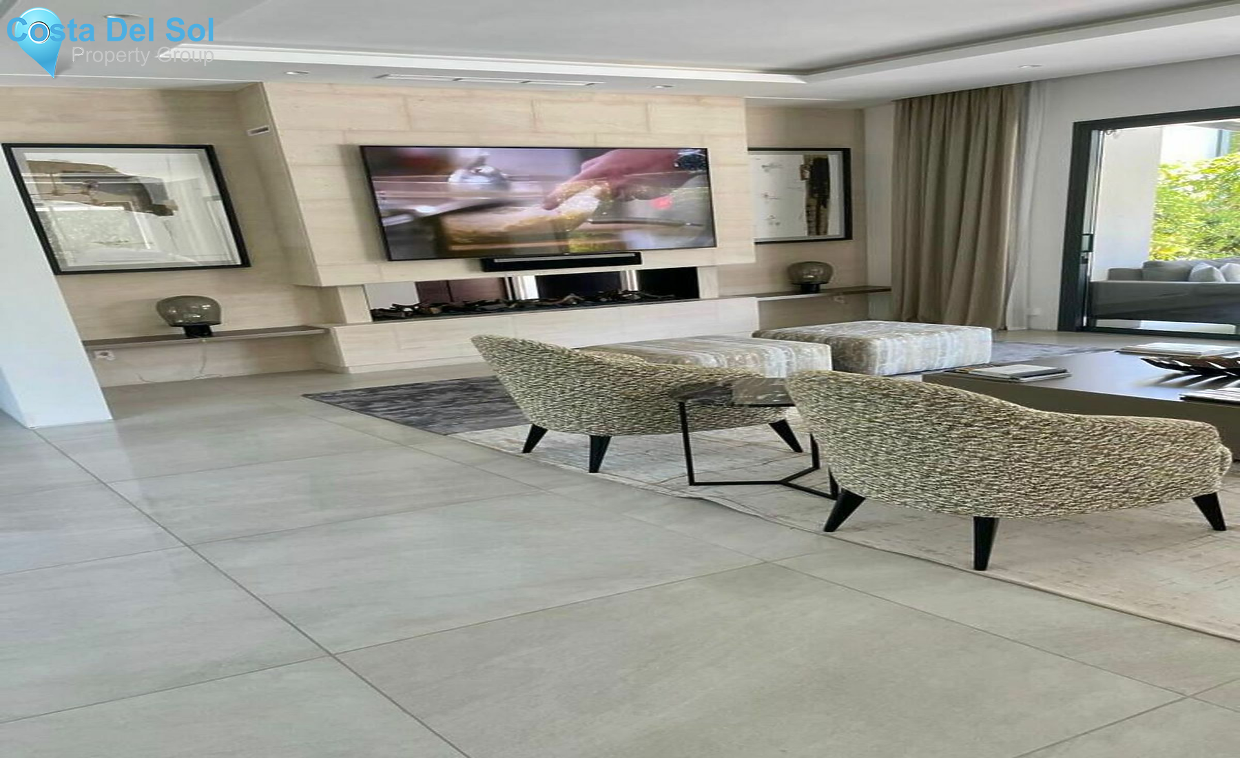 Detached Villa in The Golden Mile-1519540