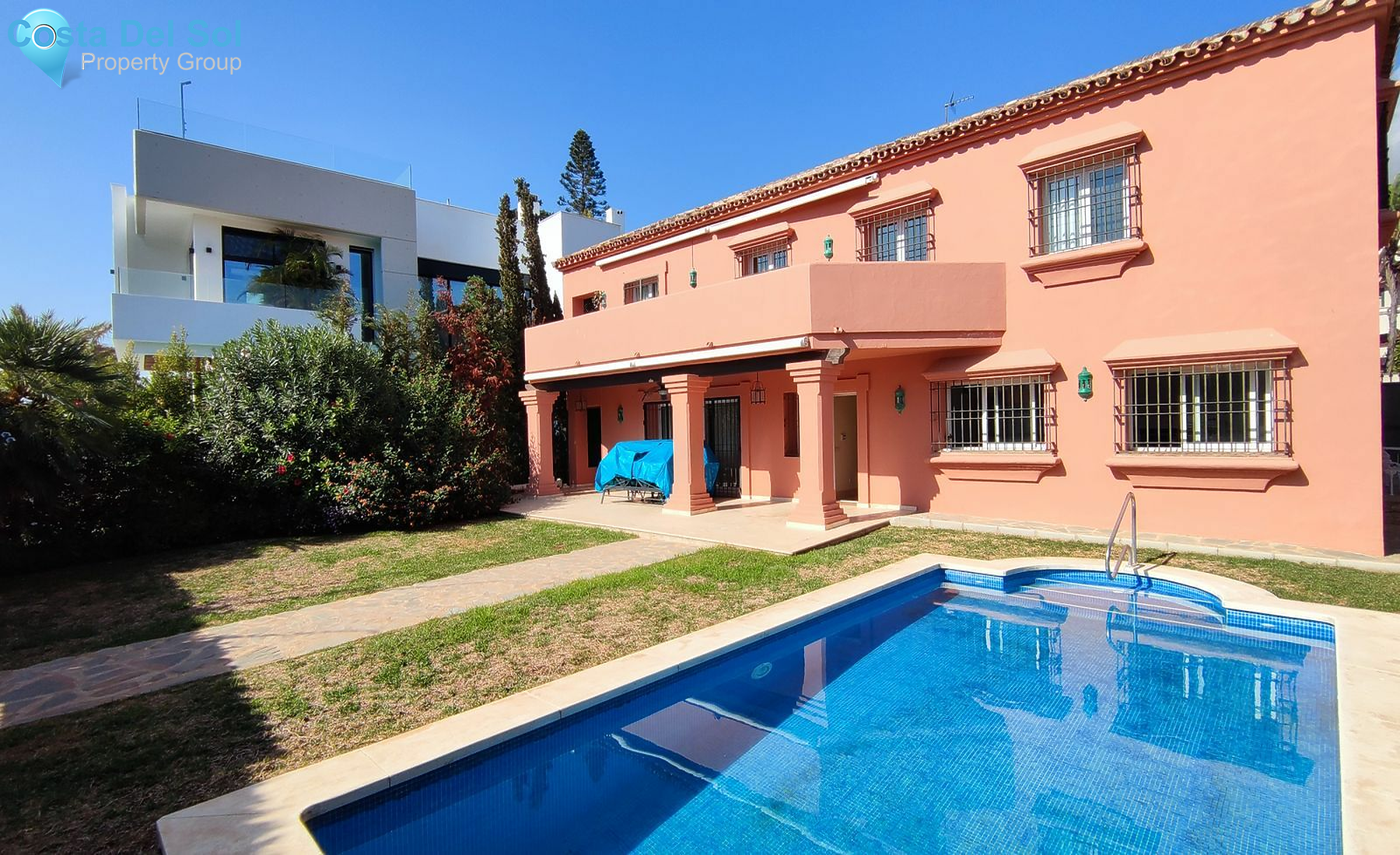 Detached Villa in The Golden Mile