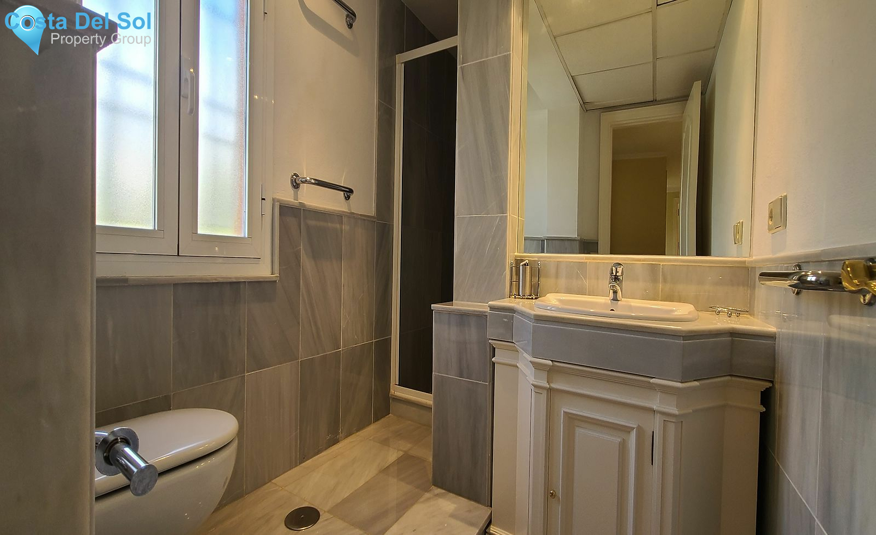 Detached Villa in The Golden Mile-1552202