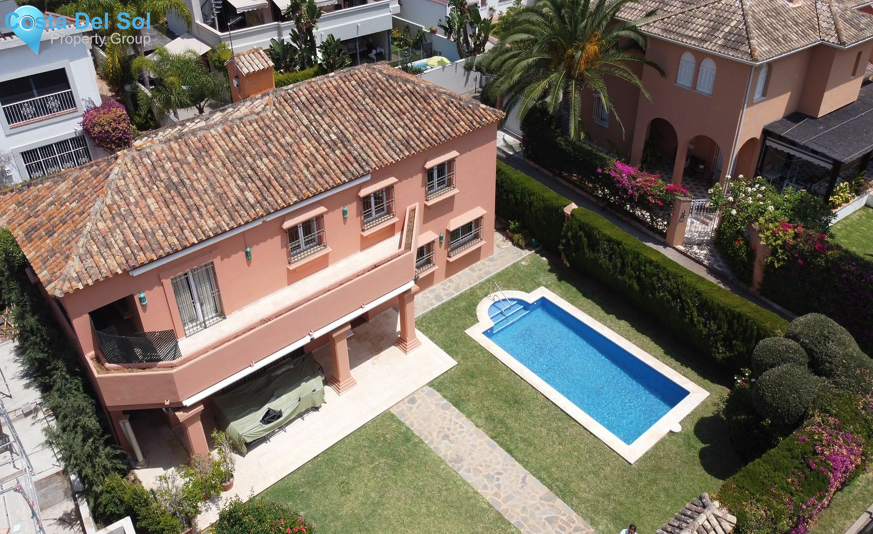 Detached Villa in The Golden Mile-1552186