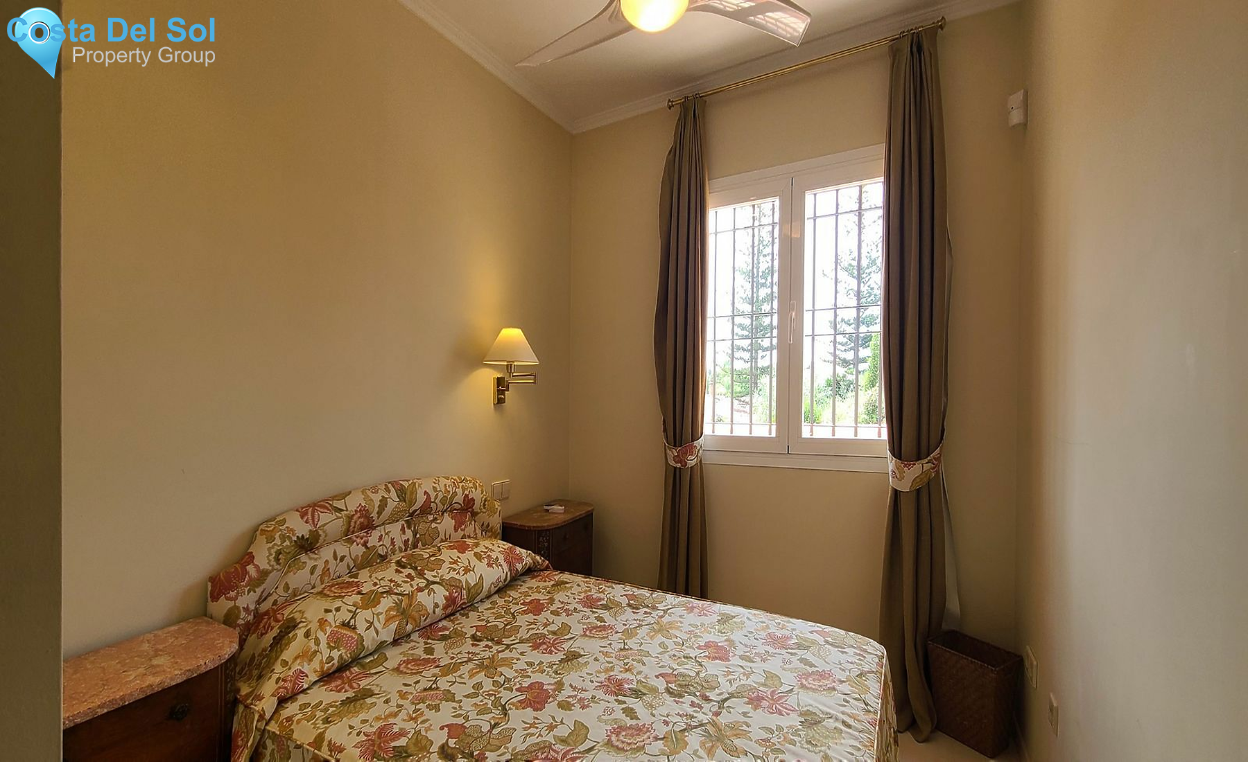 Detached Villa in The Golden Mile-1552204