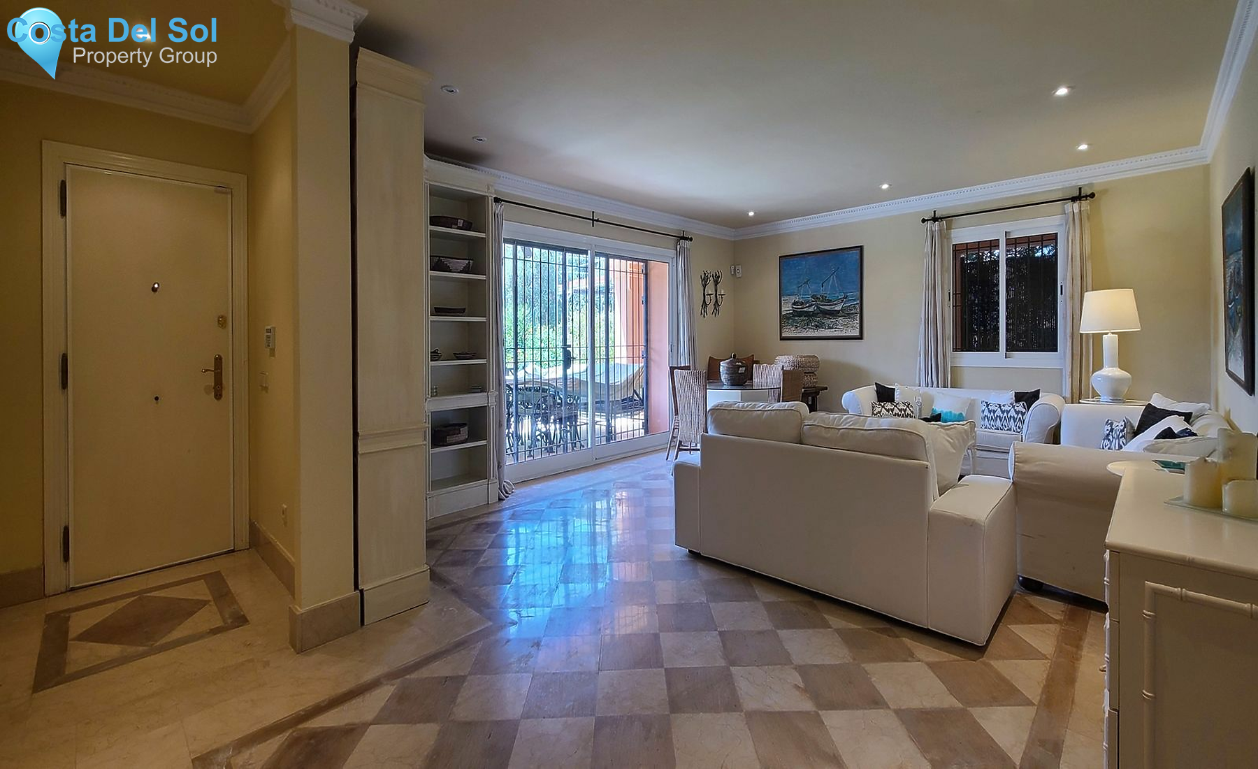 Detached Villa in The Golden Mile-1552189