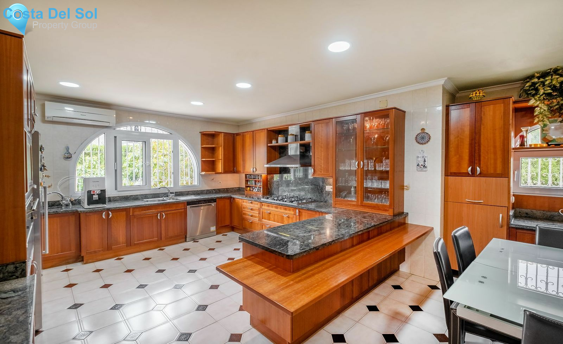 Detached Villa in Torrequebrada-1388616