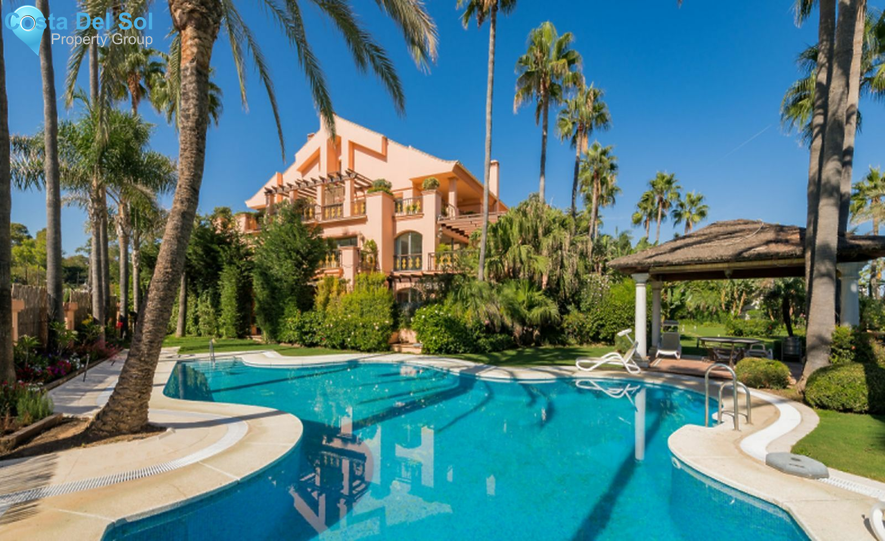 Duplex in Puerto Banús