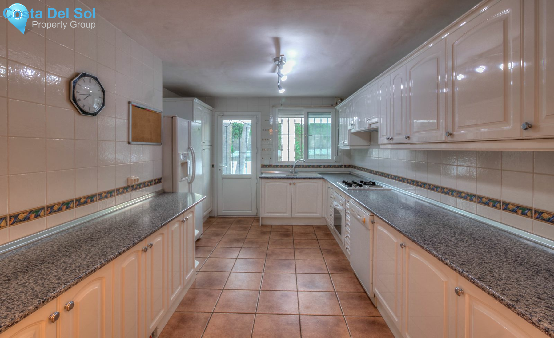 Finca - Cortijo in Alhaurín de la Torre-1133162