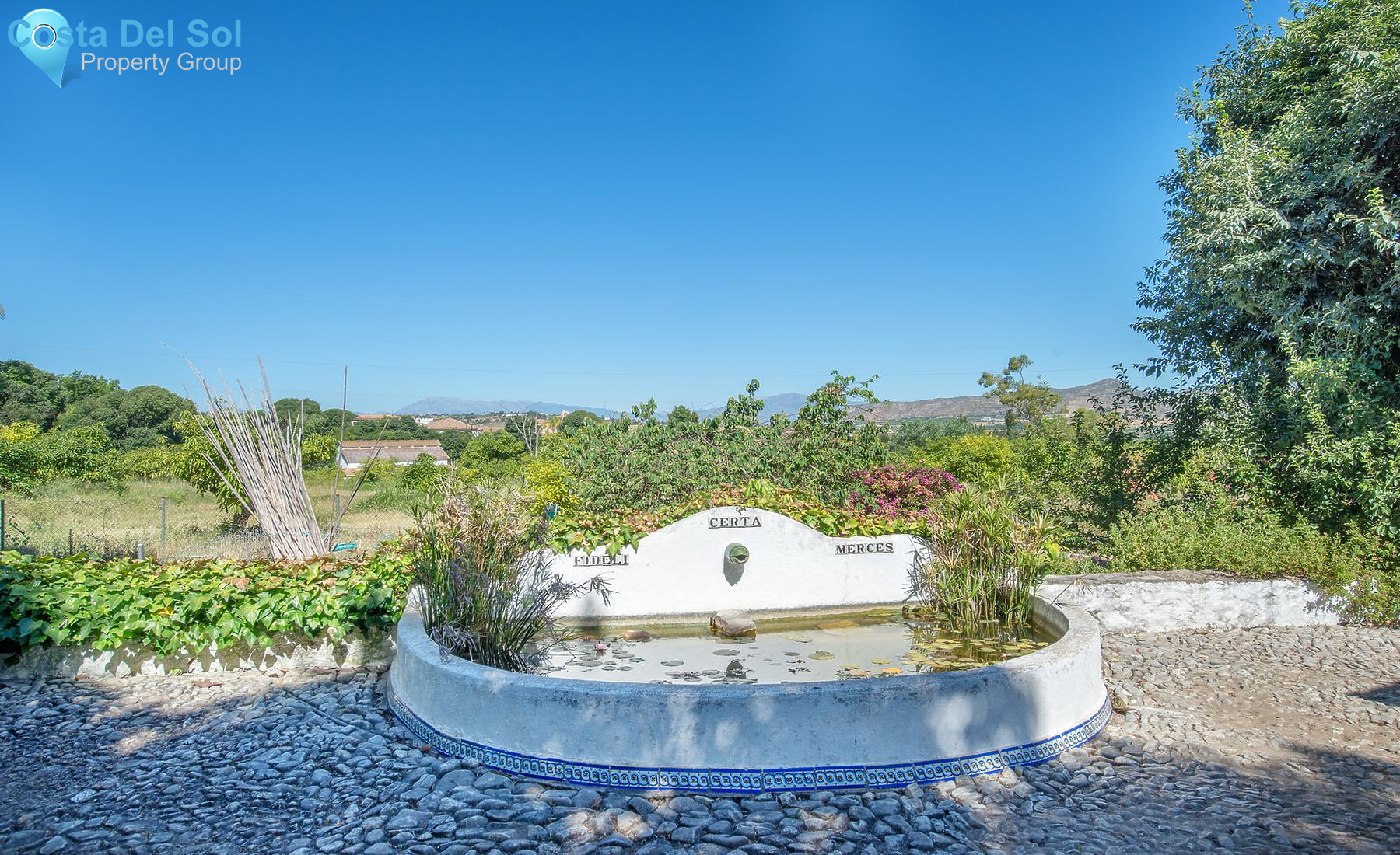 Finca - Cortijo in Alhaurín de la Torre-1213971