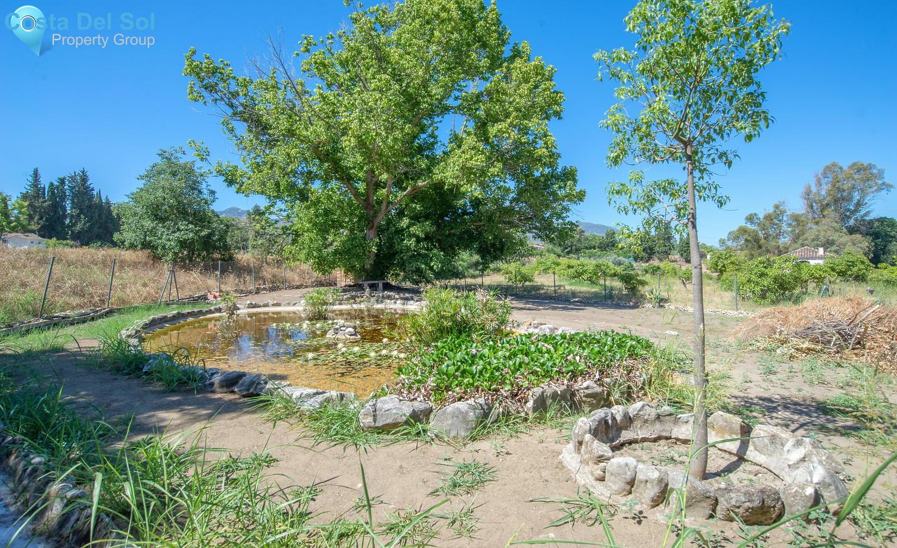 Finca - Cortijo in Alhaurín de la Torre-1213977