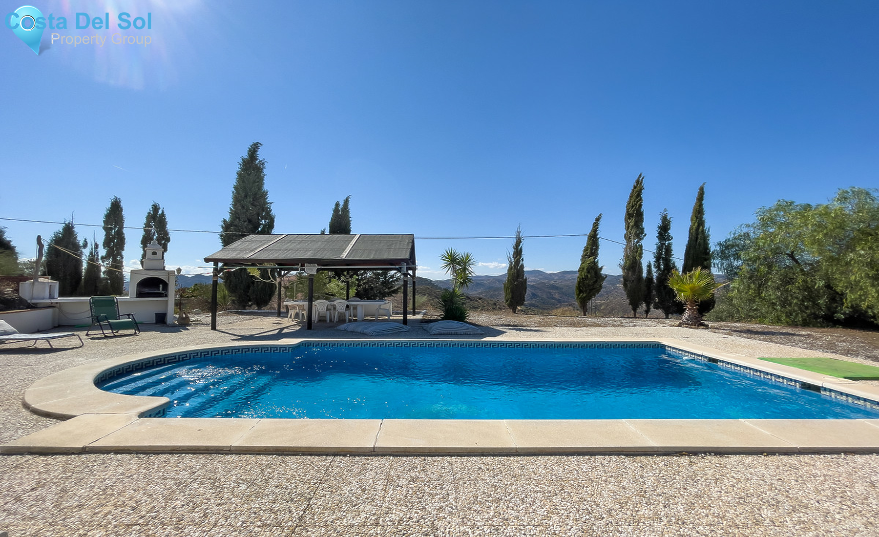 Finca - Cortijo in Almogía