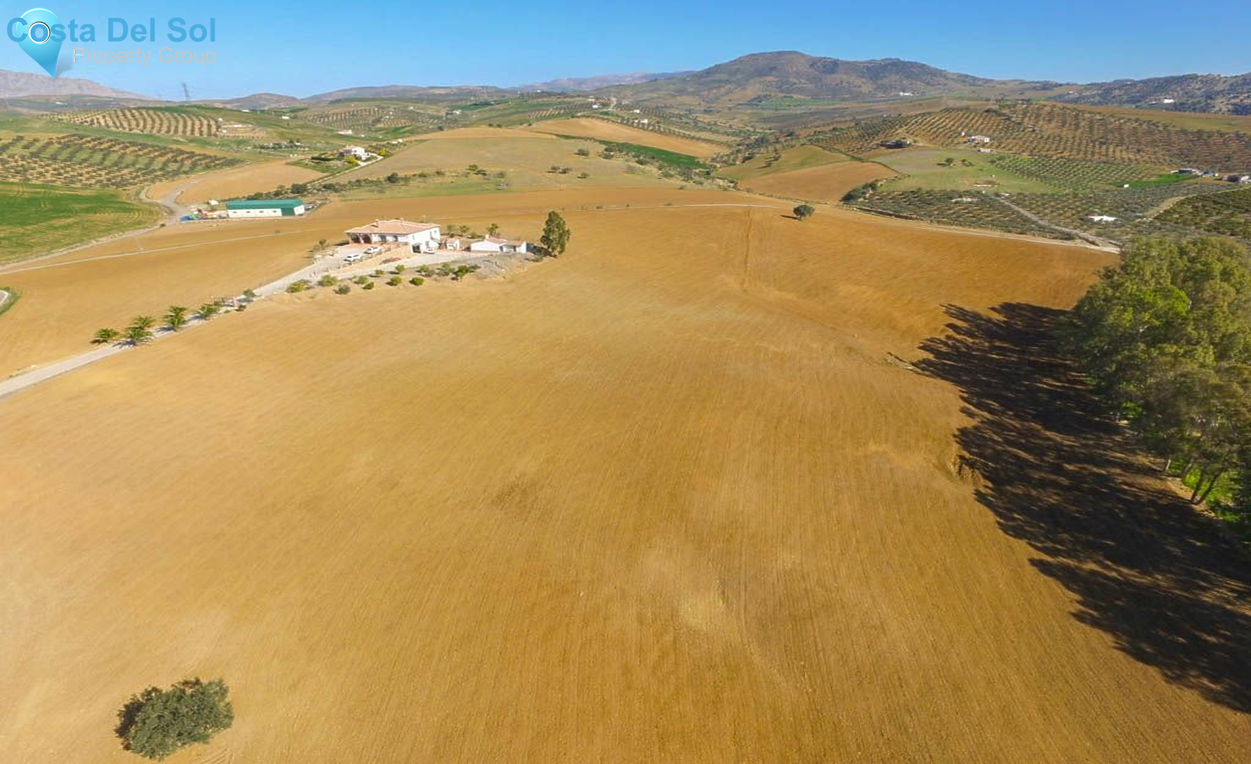 Finca - Cortijo in Alora-1156937