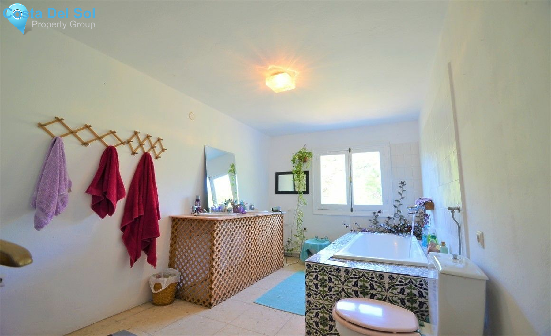 Finca - Cortijo in Casares-1173009