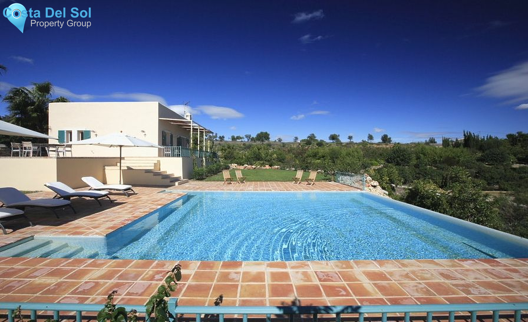 Finca - Cortijo in Coín-1230033