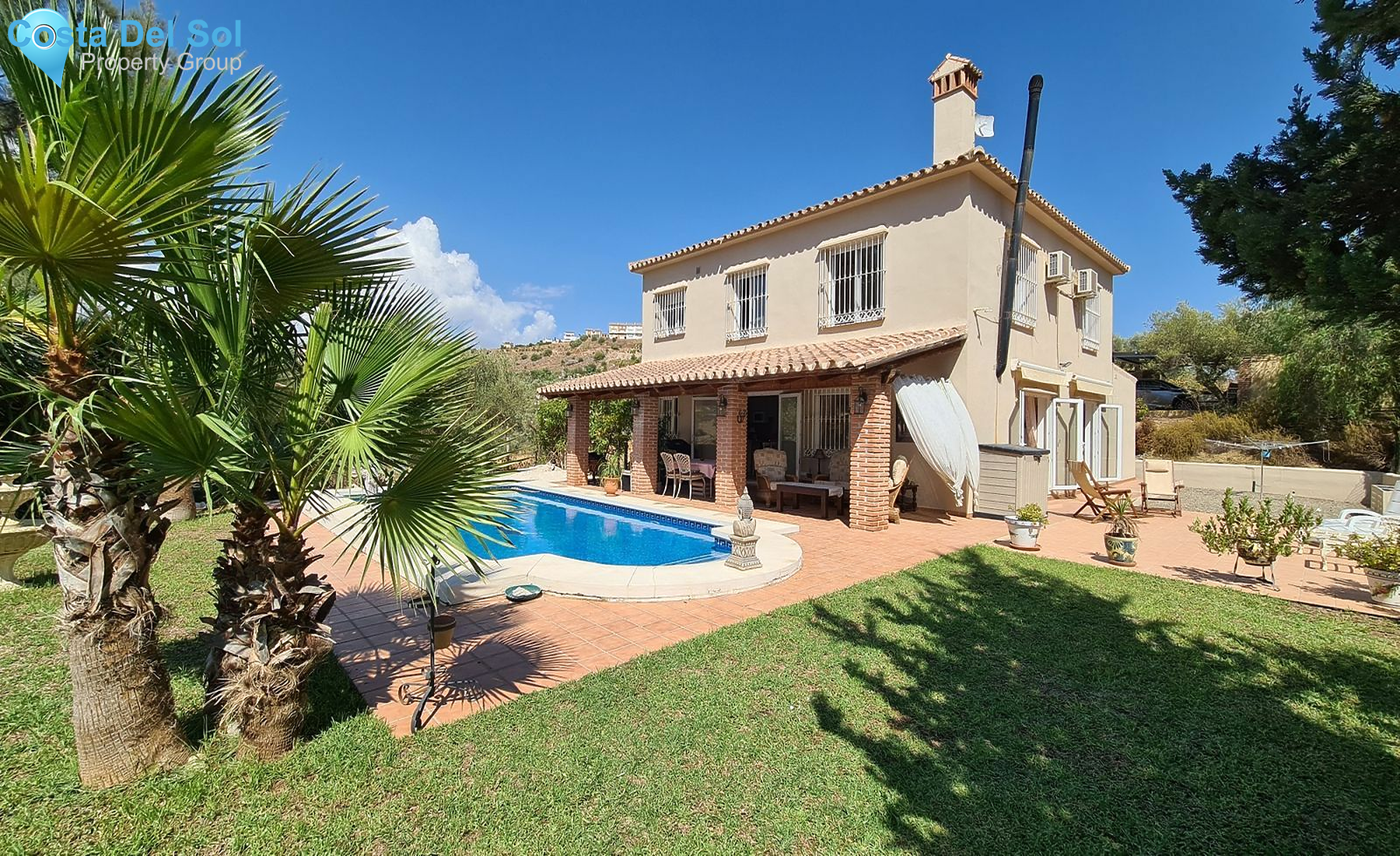 Finca - Cortijo in Coín