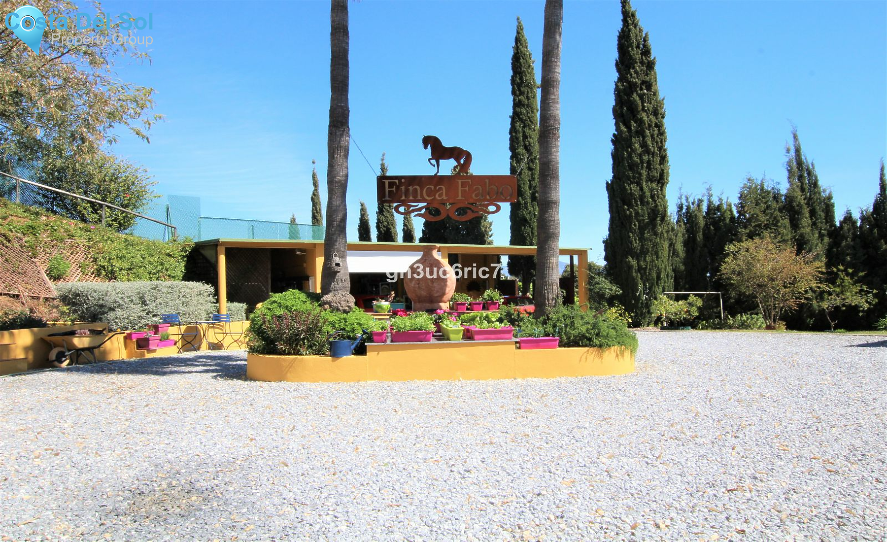 Finca - Cortijo in La Mairena-1218668