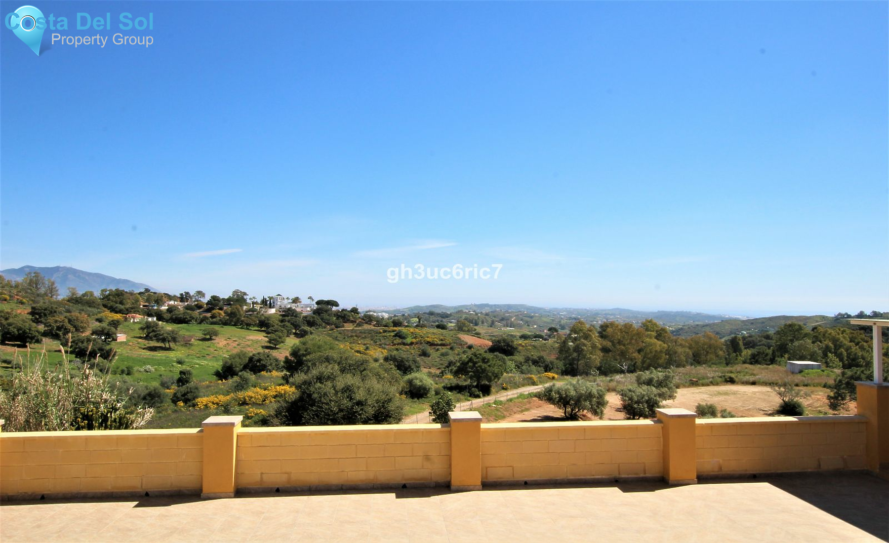 Finca - Cortijo in La Mairena-1218671