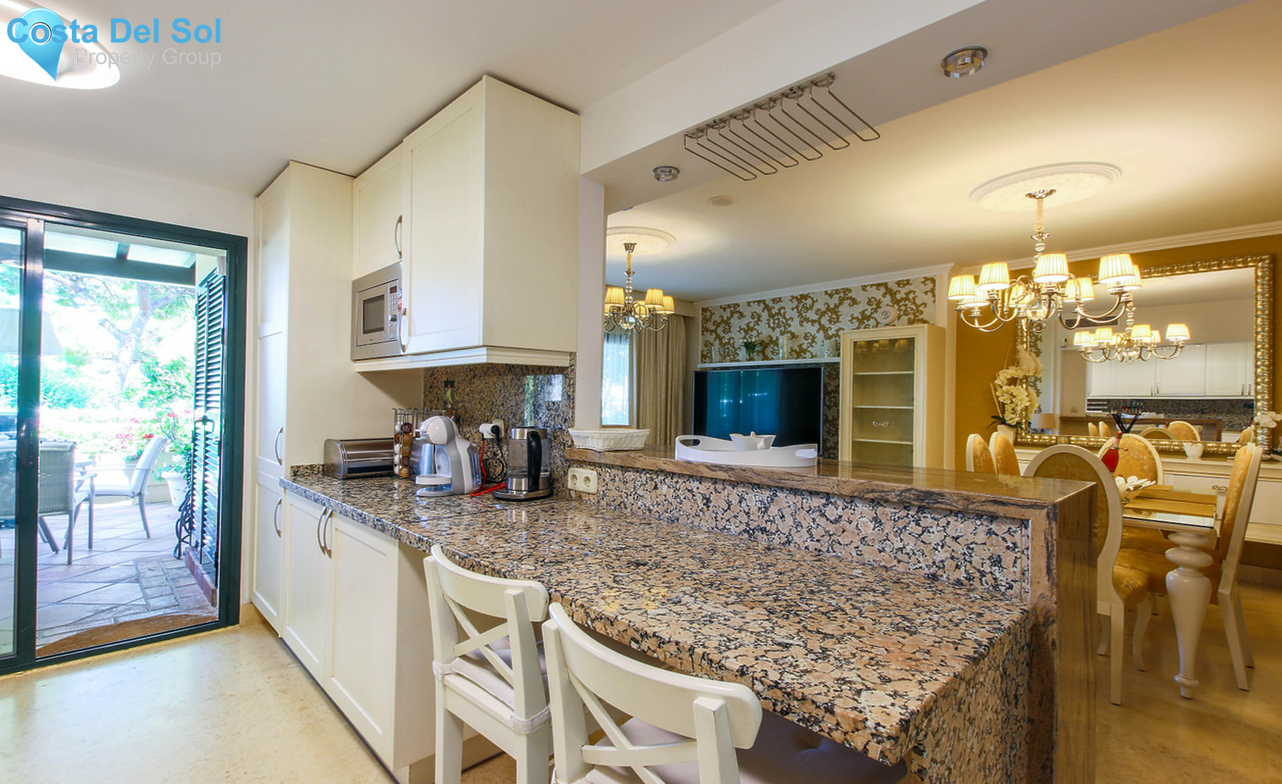 Ground Floor Apartment in Benahavís-1343708