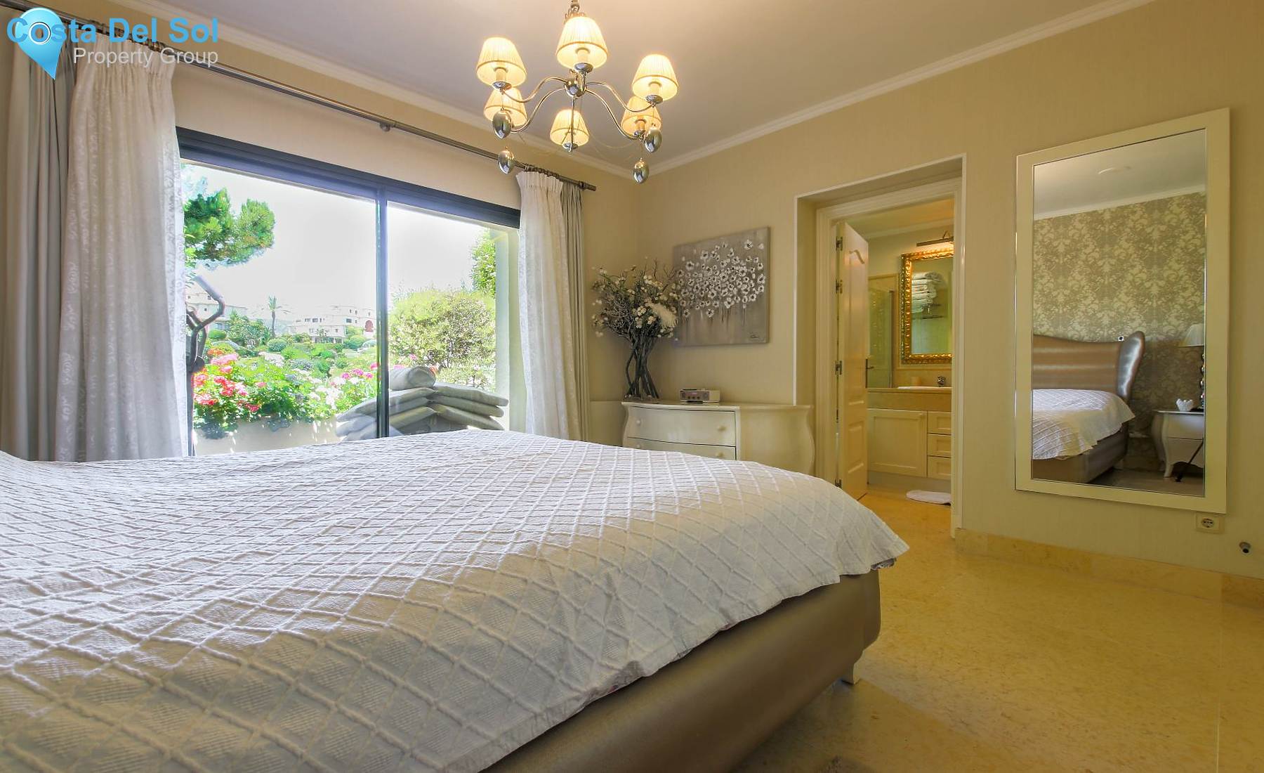 Ground Floor Apartment in Benahavís-1147223