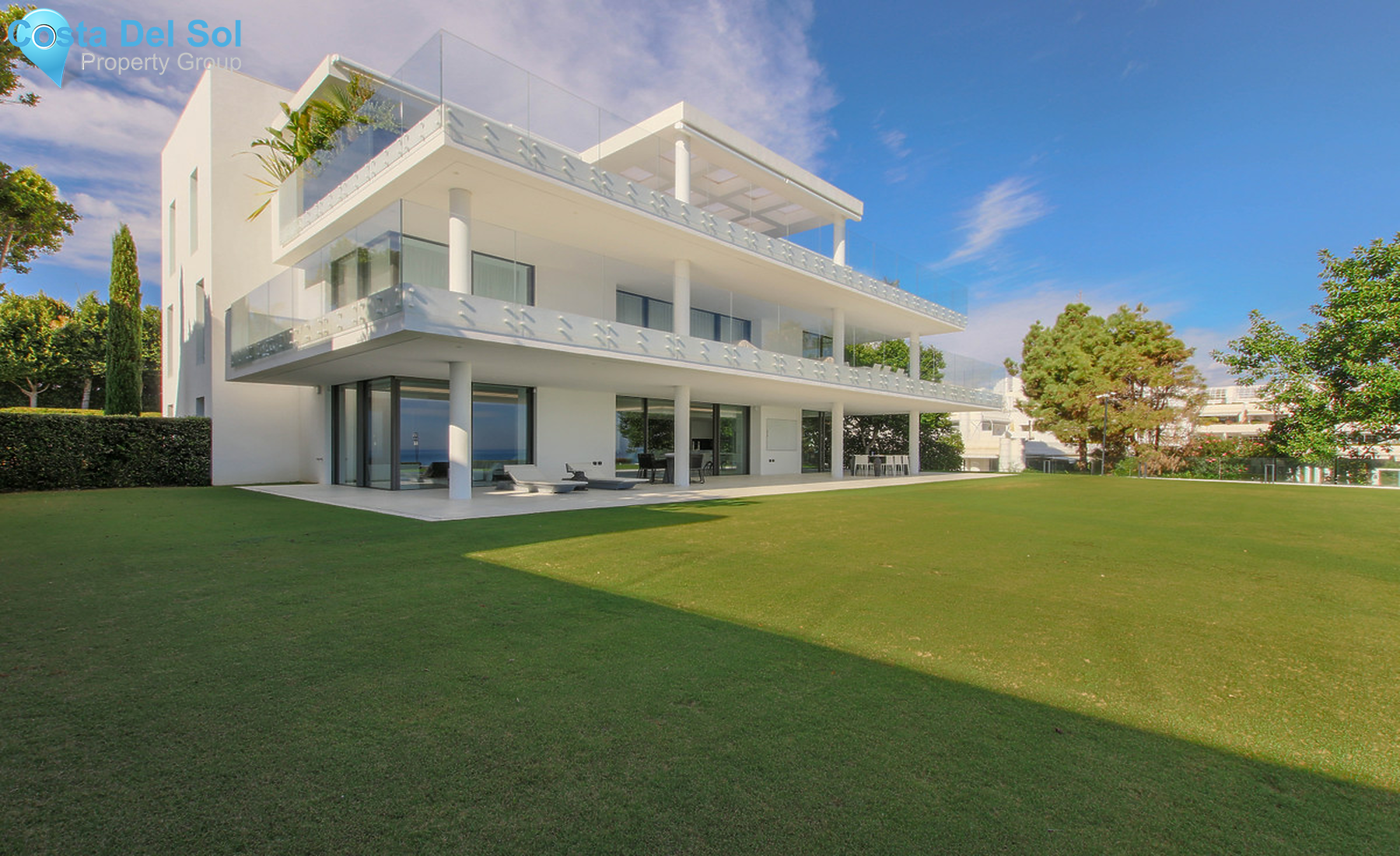 Ground Floor Apartment in Estepona-710711