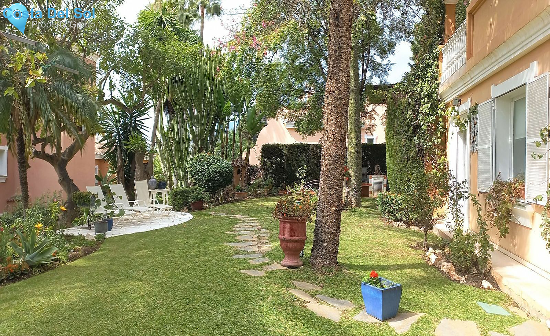Ground Floor Apartment in Estepona-1491839