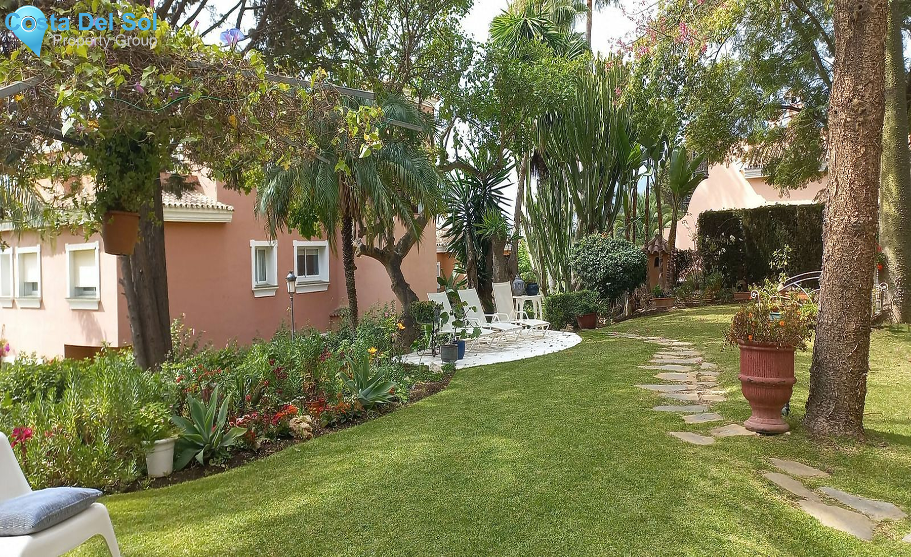 Ground Floor Apartment in Estepona-1491840