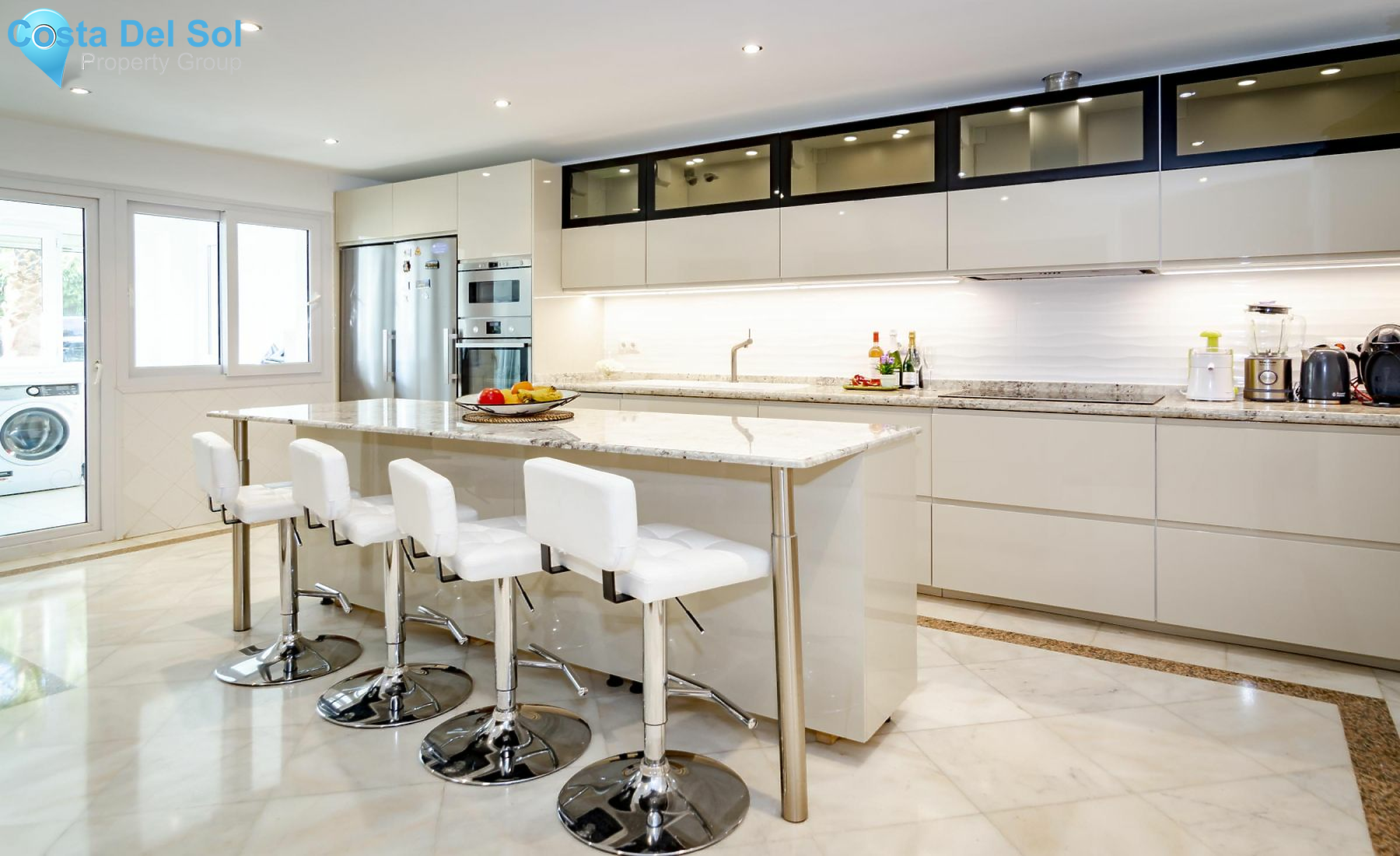 Ground Floor Apartment in The Golden Mile-1164702