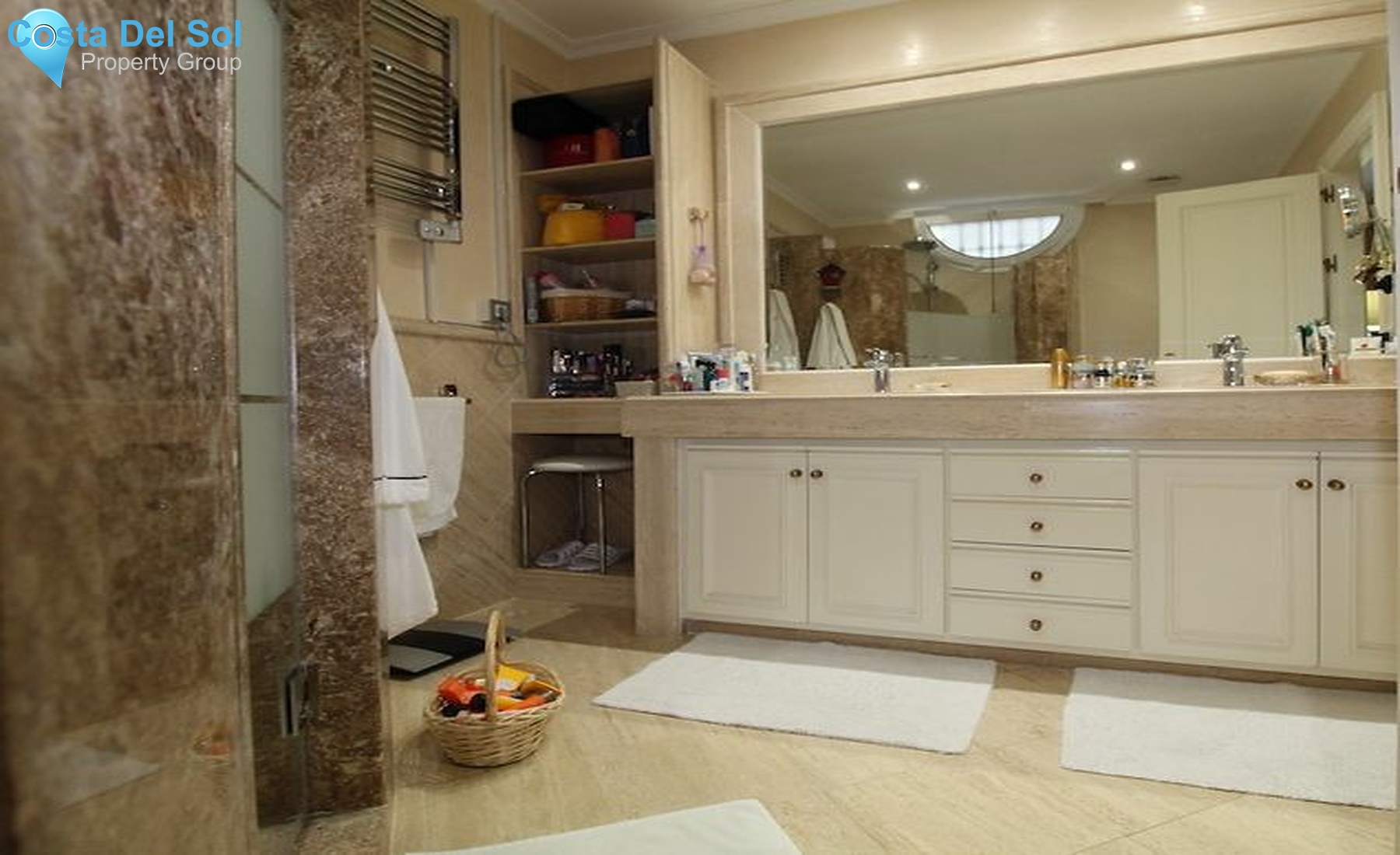 Ground Floor Apartment in The Golden Mile-1208169