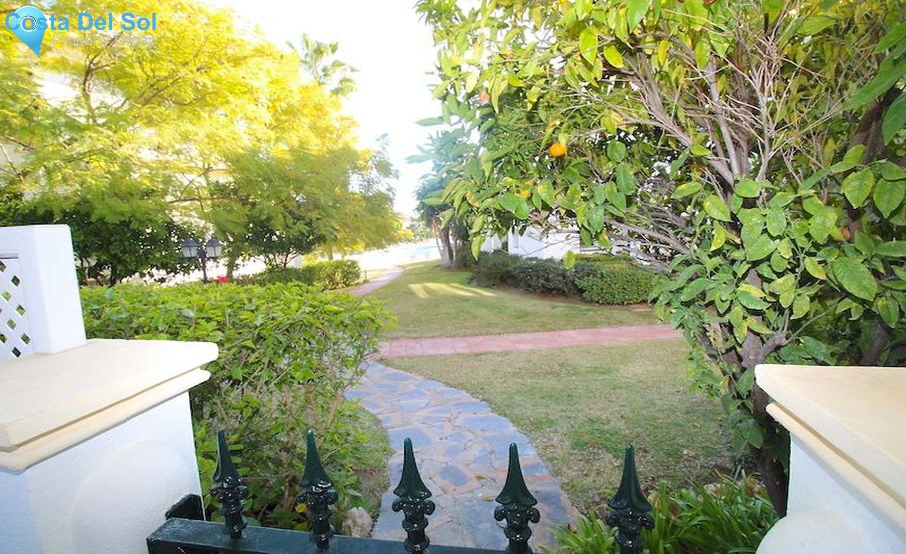 Ground Floor Apartment in The Golden Mile-1208175