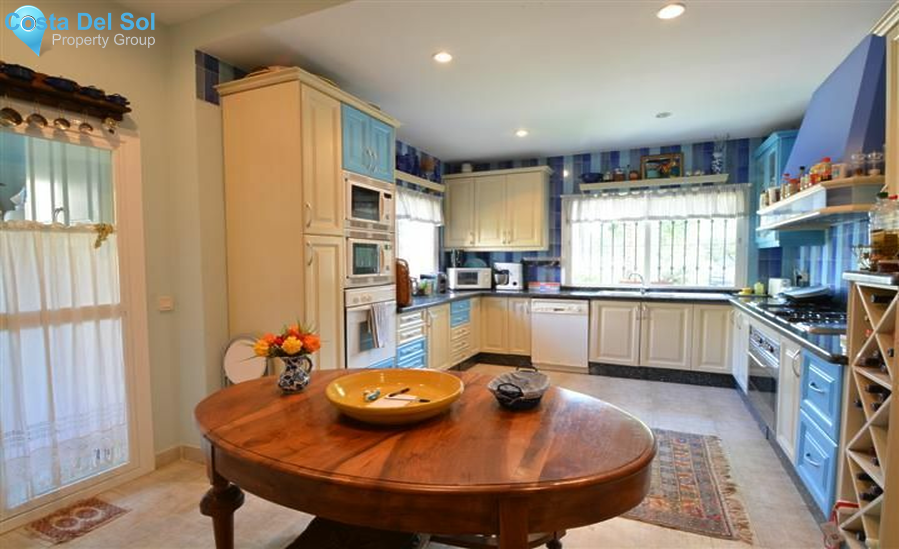 Ground Floor Apartment in The Golden Mile-1213149