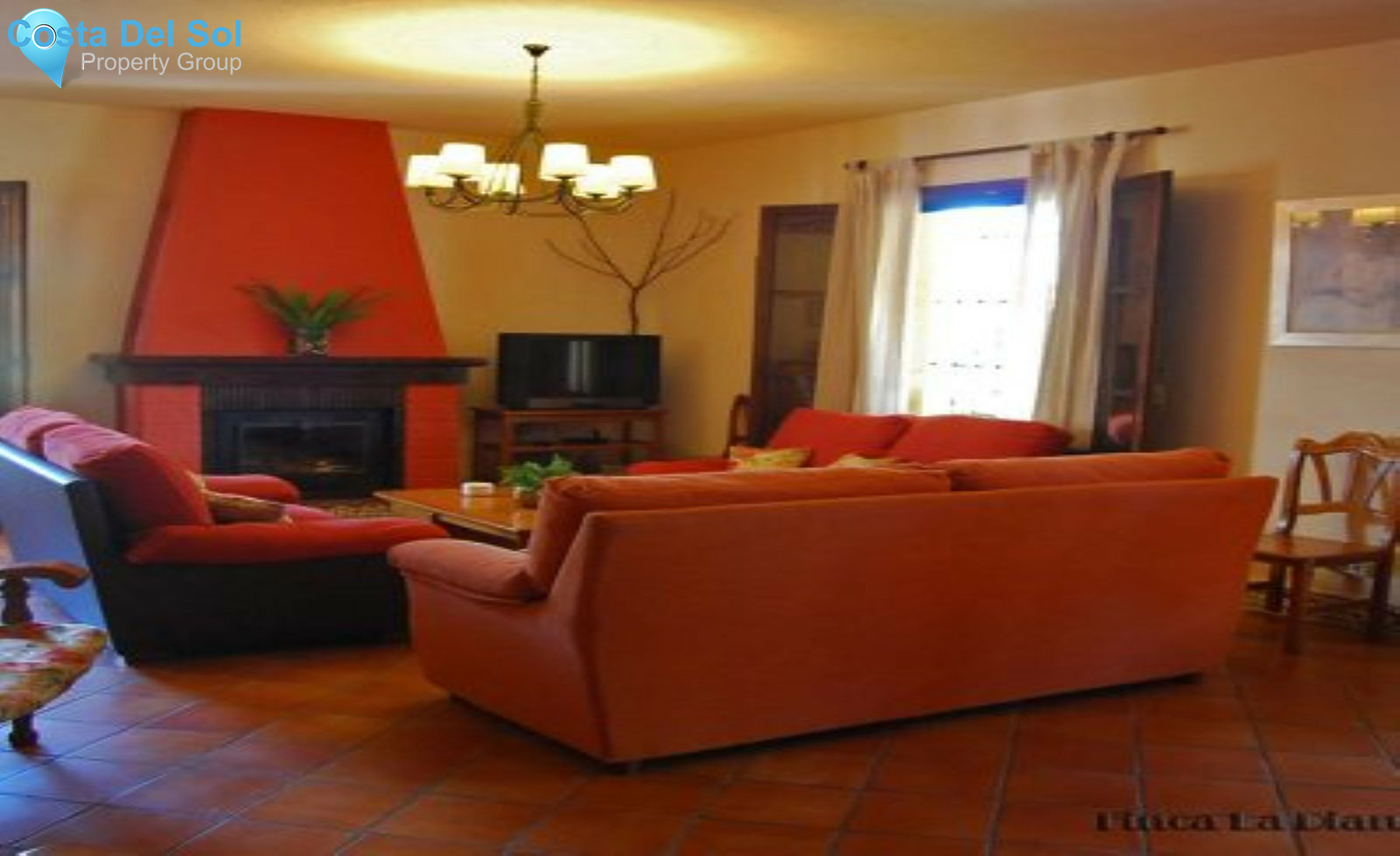 House in Alhaurín de la Torre-1350250