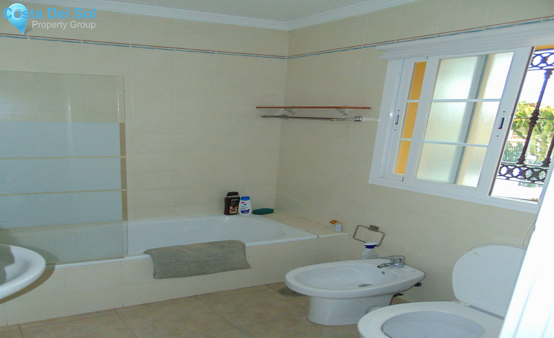 House in Alhaurín de la Torre-1382635