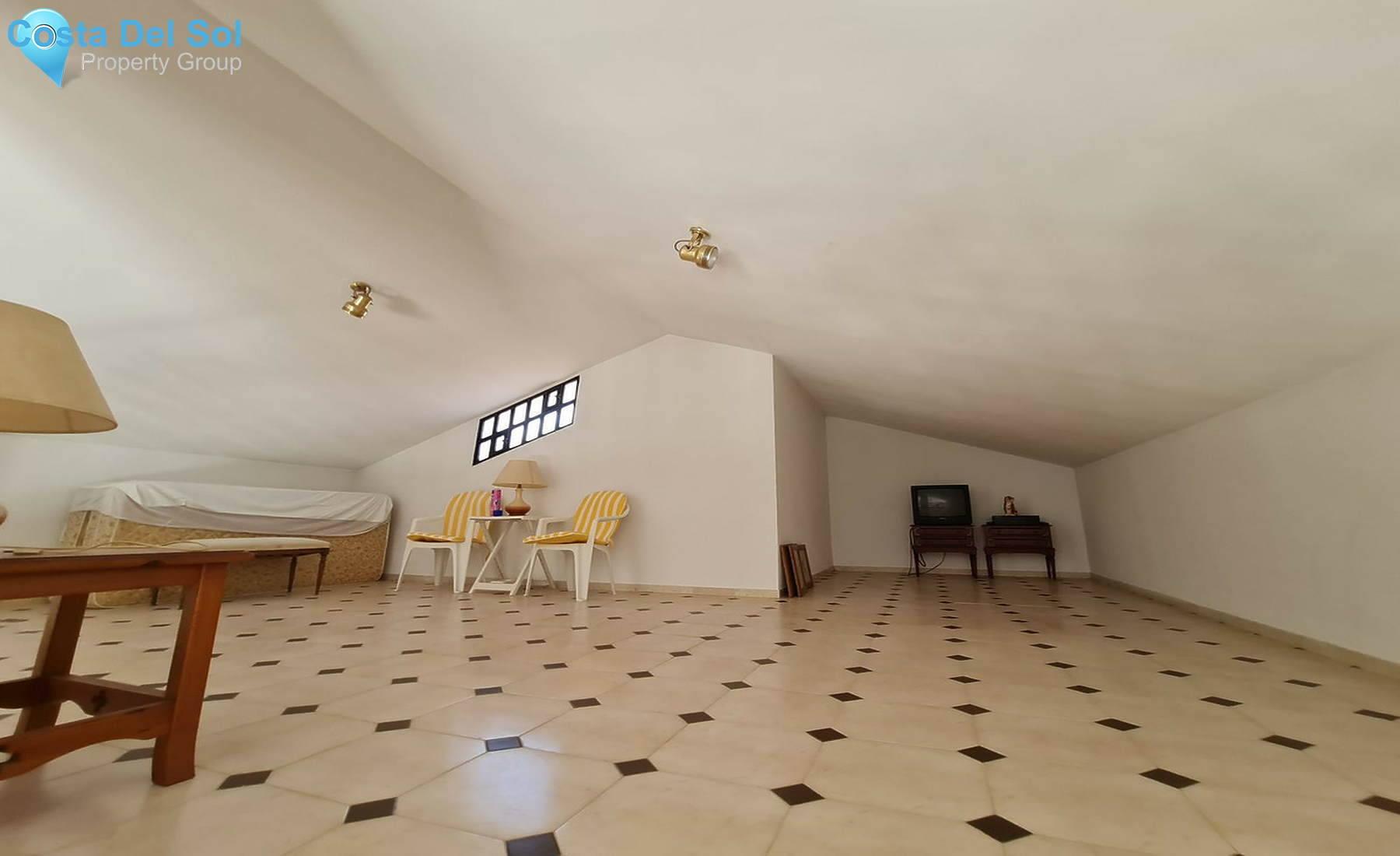 House in Calypso-1499930