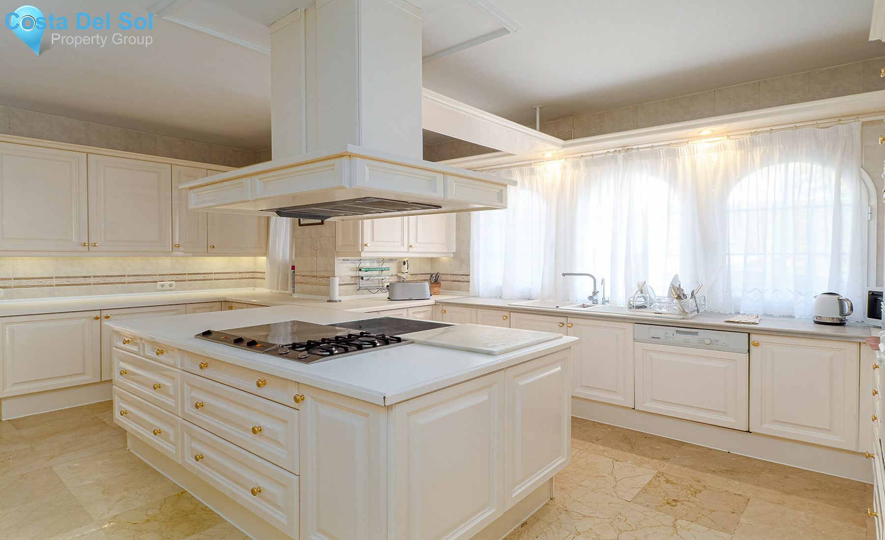 House in El Paraiso-1325448