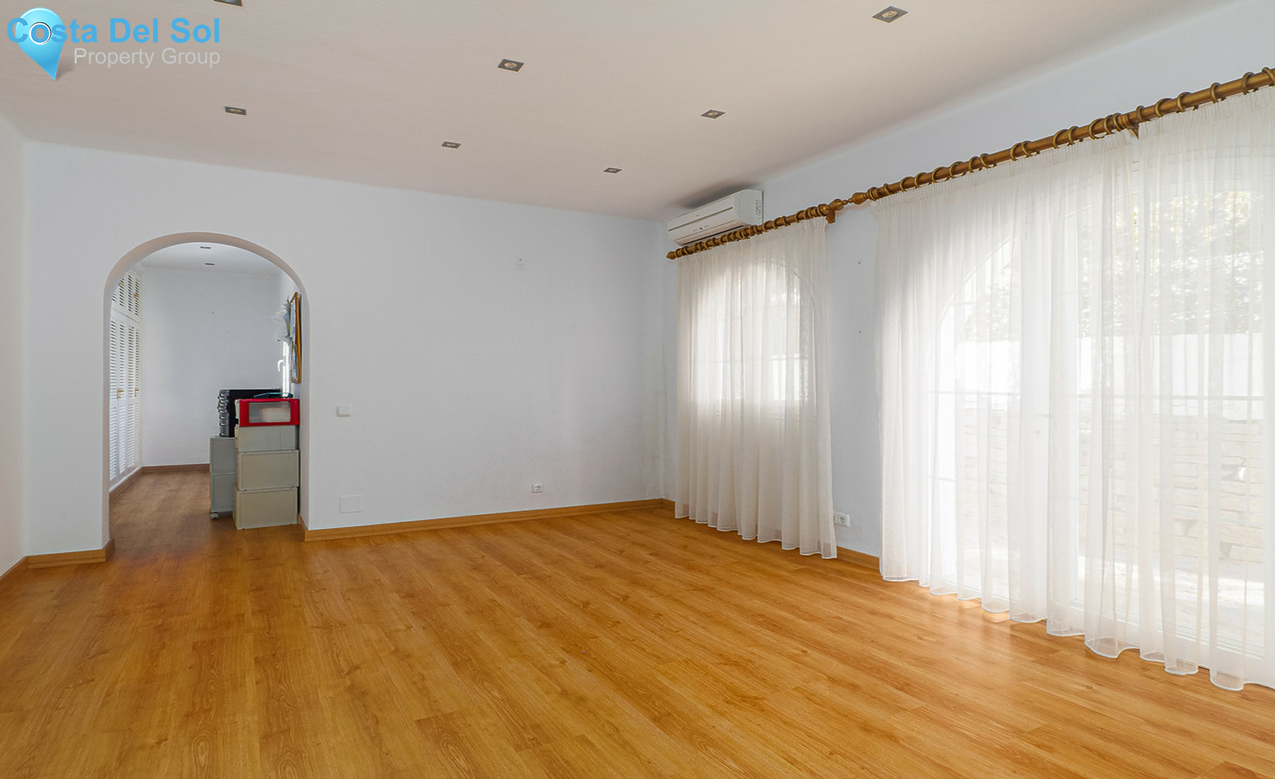 House in El Paraiso-1325450