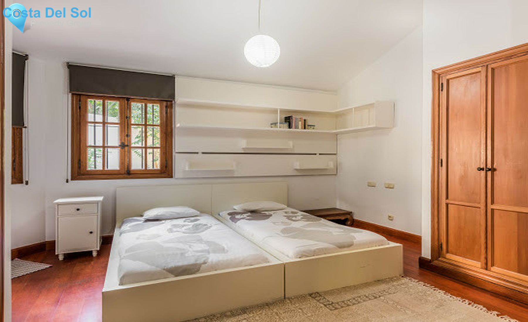 House in El Paraiso-1384838