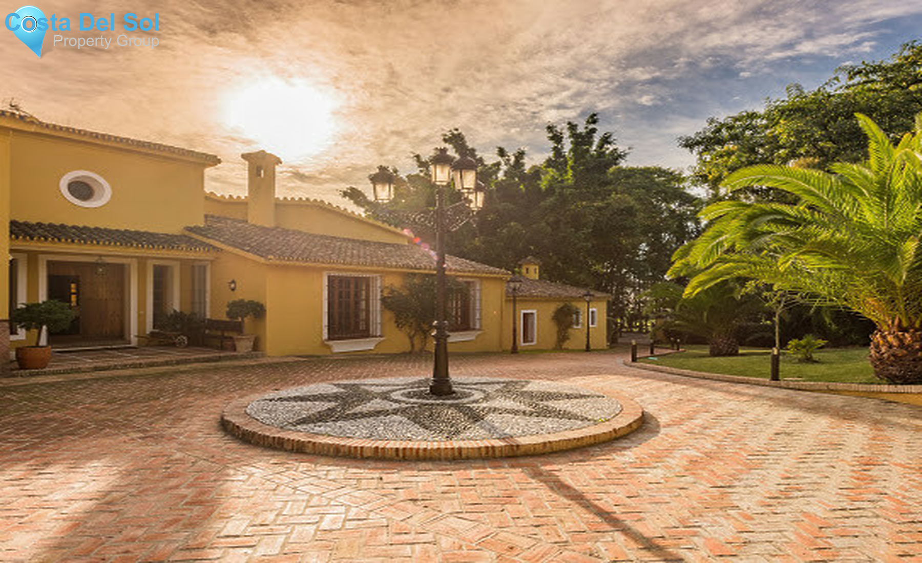 House in El Paraiso-1384840