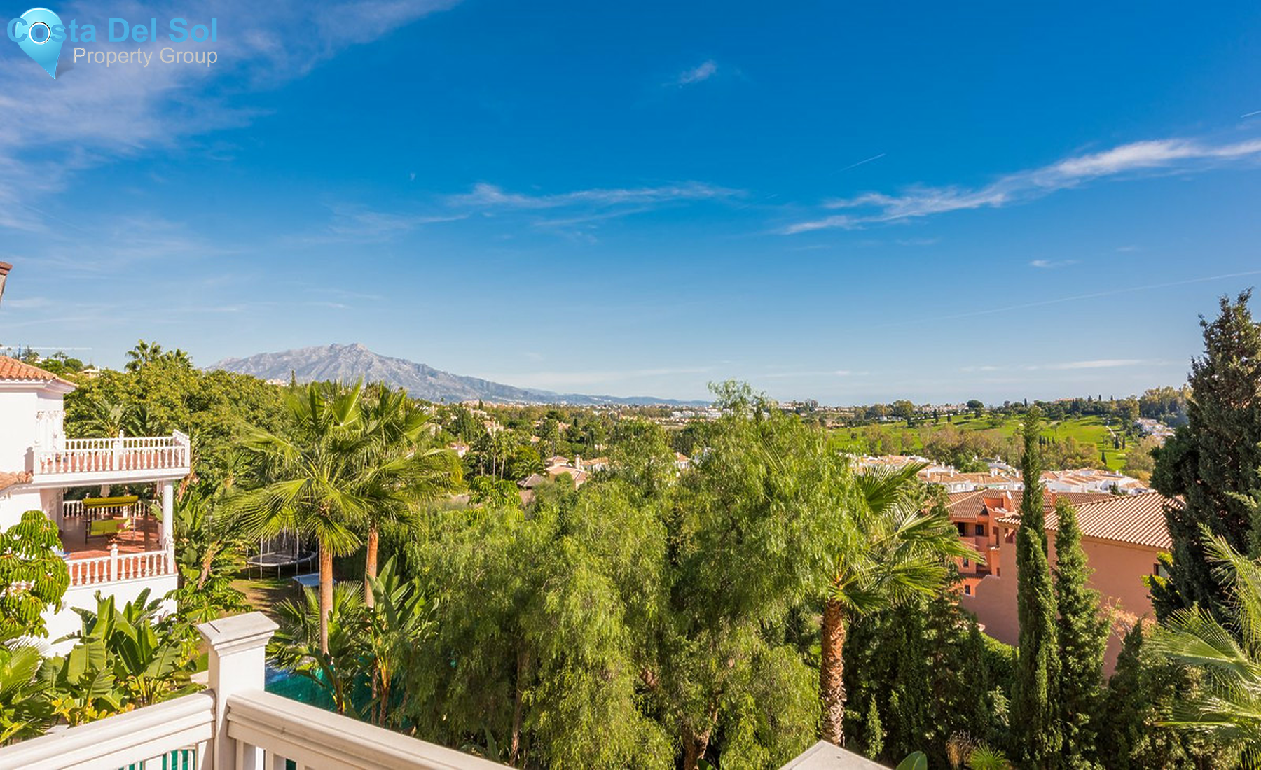 House in El Paraiso-1505752